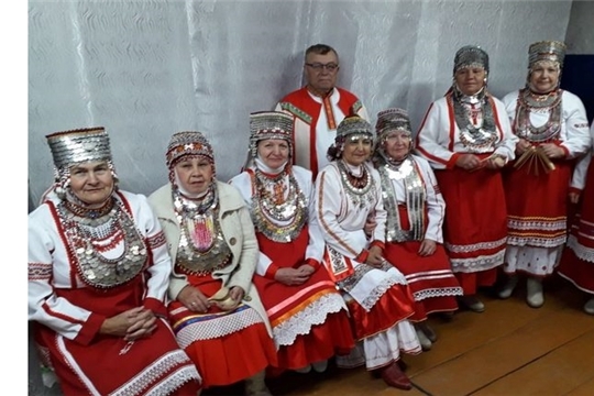 «Ырă сунса кĕтсе илчĕç: чăн чăваш юррисемпе киленчĕç, савăнăç куççулĕпе ăсатрĕç...»