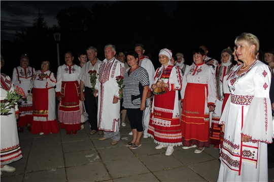 22 июня мемориальный комплекс  «Родина Михаила Сеспеля»  в д. Сеспель Канашского района посетила делегация из 50 человек Самарской области