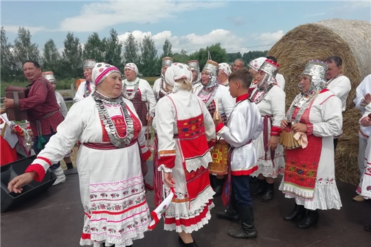 Фольклорный коллектив "Татмаш ен" Среднетатмышского сельского Дома культуры Канашского района - на III Международном фестивале "Шкинь опера"