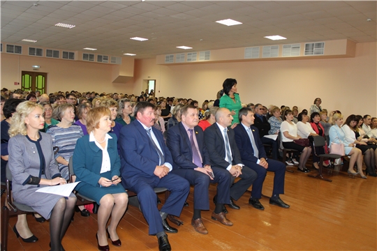 В МБОУ «Шихазанская СОШ им. М. Сеспеля»  прошла  конференция  работников образования Канашского района