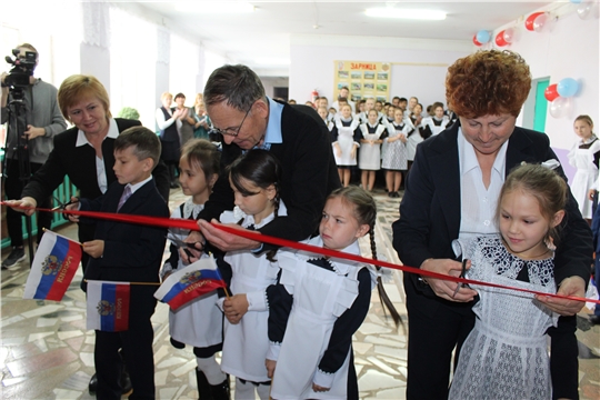 Сегодня в Вутабосинской школе произошло  историческое  событие – открытие первого в Канашском районе  Центра образования цифрового и гуманитарного профилей «Точка роста»