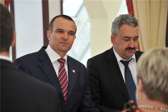 Встреча Главы Чувашии Михаила Игнатьева с членами рабочей группы по формированию муниципальной кадровой политики и муниципального кадрового резерва Окружного консультативного совета по развитию местного самоуправления