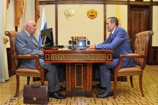 Рабочая встреча Главы Чувашии Михаила Игнатьева с  Председателем ДОСААФ России Сергеем  Маевым