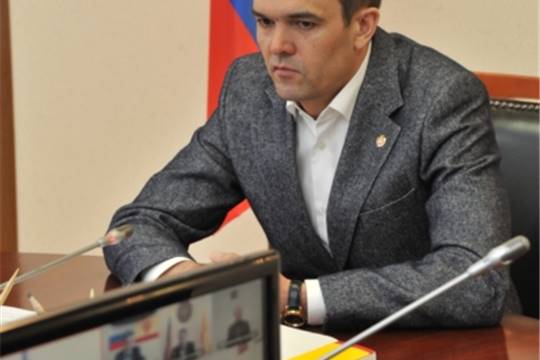 Глава Чувашии Михаил Игнатьев провел видеоконференцию с главами администраций районов и городов