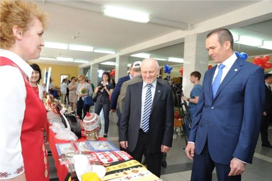 Глава Чувашии Михаил Игнатьев принял участие в торжественном мероприятии, посвященном Дню российского предпринимательства.