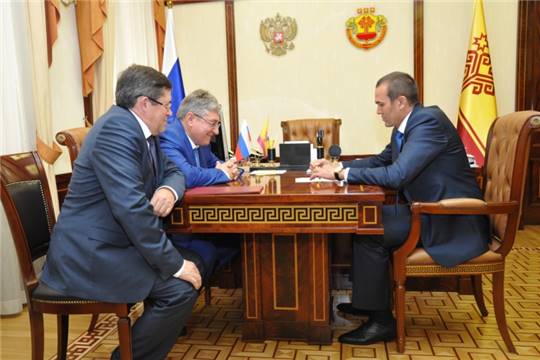 Михаил Игнатьев встретился с руководством ЗАО Фирма «Август»