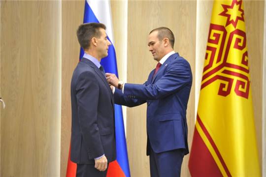 Вручение наград на еженедельном совещании