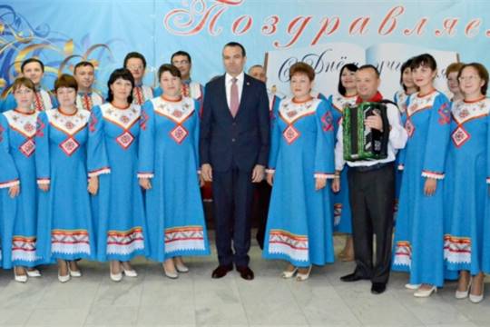 Глава Чувашии Михаил Игнатьев принял участие в торжественном мероприятии, посвященном Дню учителя