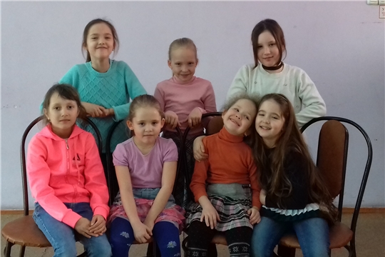 Игровая программа «Весёлый апрель»  для воспитанников младшей группы детского театрального коллектива «МимиККласс»