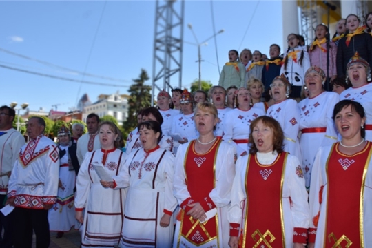 Участники хоровых коллективов Красночетайского района - в составе Сводного хора Чувашии