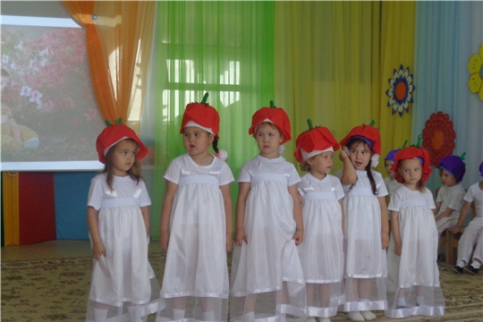 В детском саду «Рябинушка» прошел веселый праздник цветов