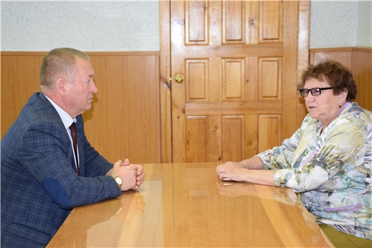 Глава администрации Красночетайского района обсудил ход уборочных работ с руководителем СХПК «Коминтерн»