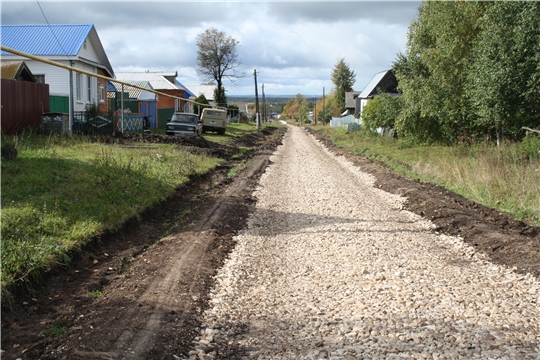 В рамках программы инициативного бюджетирования продолжается ремонт деревенских дорог