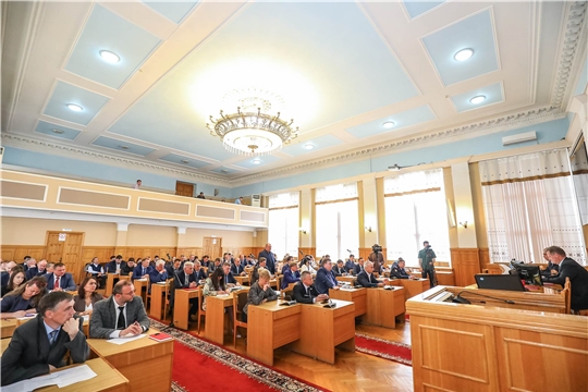 Планерка в Чебоксарах: нацпроекты, городские пляжи, выпускные экзамены.