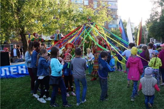 Праздничные мероприятия в Ленинском районе ко Дню Республики
