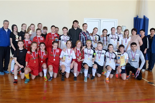 В Мариинско-Посадском районе состоялся традиционный III открытый региональный турнир по мини-футболу среди любительских команд девушек 2004-2005 гг.р.