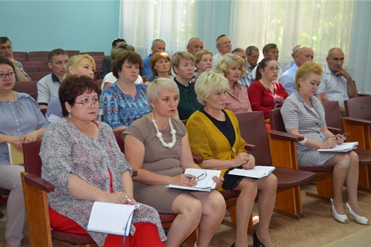 Глава администрации Мариинско-Посадского района Анатолий Мясников провел очередное плановое совещание