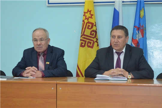 Глава администрации Мариинско-Посадского района провел еженедельное совещание