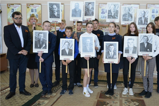 Год памяти и славы: выставка «Моя семья в истории Великой Победы» открылась в городе Мариинский Посад