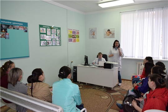 Специалисты Батыревской ЦРБ подготавливают будущих мам к благополучным родам