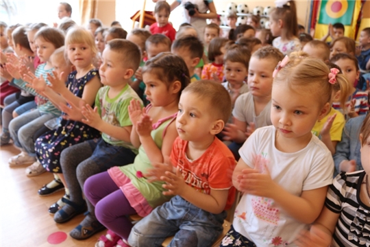 Артисты Чувашской государственной академической симфонической капеллы побывали в гостях у малышей детских садов