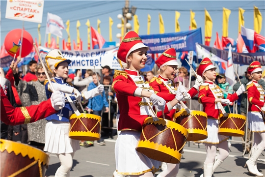 Сотрудники Минкультуры Чувашии приняли участие в праздничном первомайском шествии
