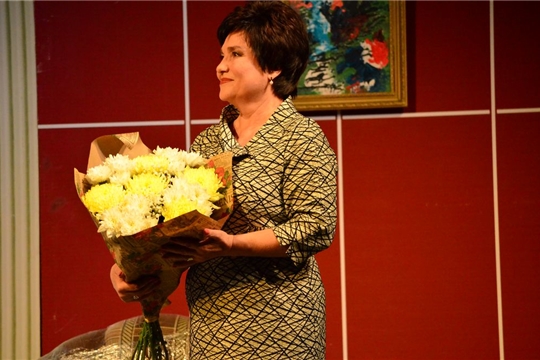 В Государственном русском драматическом театре Чувашии состоялся юбилейный вечер Ларисы Родик