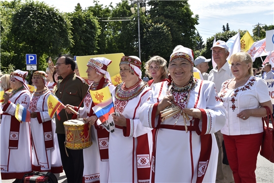 В Чебоксарах состоялся «Парад дружбы народов России»