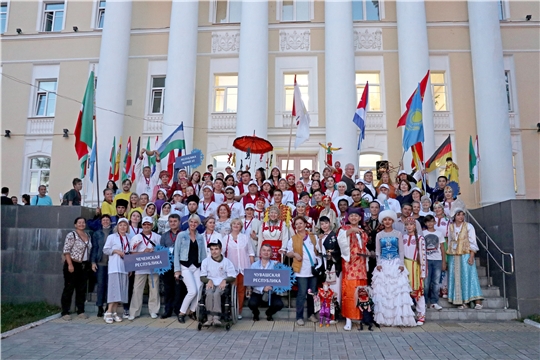 В празднованиях «Дня города» в чувашской столице принимали участие коллективы фестивалей «Карусель сказок» и «Одинаковыми быть нам необязательно»