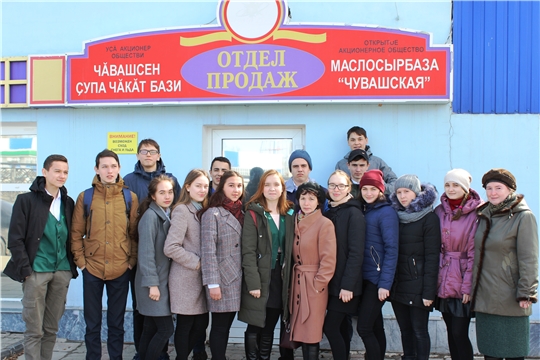 Учащиеся агрокласса Ибресинского района узнали как производится мороженое