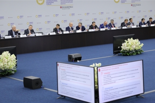 ПМЭФ-2019: Михаил Игнатьев принял участие в работе консультативной комиссии Госсовета России