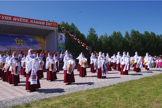 Сергей Артамонов принял участие в праздновании Акатуя в Канашском районе