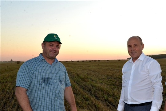 Фермерское хозяйство Решита Санзяпова первым в республике завершило уборку зерновых