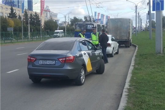 Проверка соблюдения действующего законодательства при осуществлении пассажирских перевозок легковым такси продолжается