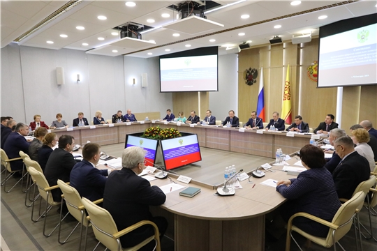 Полномочный представитель Президента РФ в ПФО Игорь Комаров провел в Чувашии совещание по реализации нацпроектов