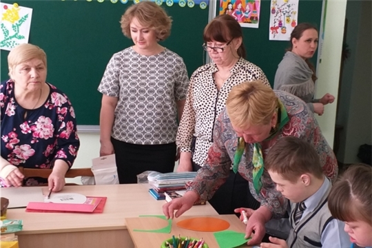 Волонтеры «серебряного» возраста Новочебоксарского ЦСОН навестили воспитанников Кугесьского детского дома-интерната