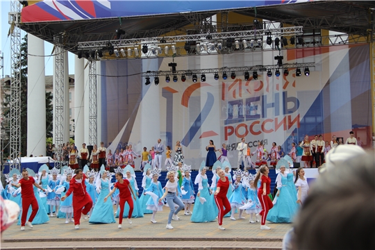 Коллектив Минтруда Чувашии принял участие в праздничных мероприятиях Дня России