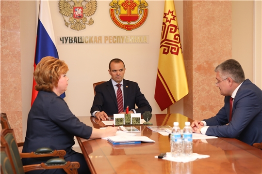 Михаил Игнатьев обсудил перспективы развития Новочебоксарска с главой администрации города