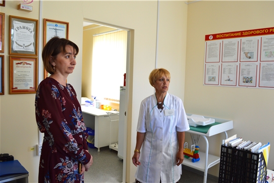 Министр Наталья Тимофеева посетила Аликовский район