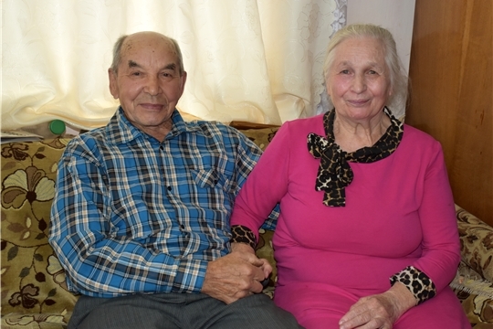 В Моргаушском районе чествовали «изумрудных» юбиляров семейной жизни супругов Леонтьевых