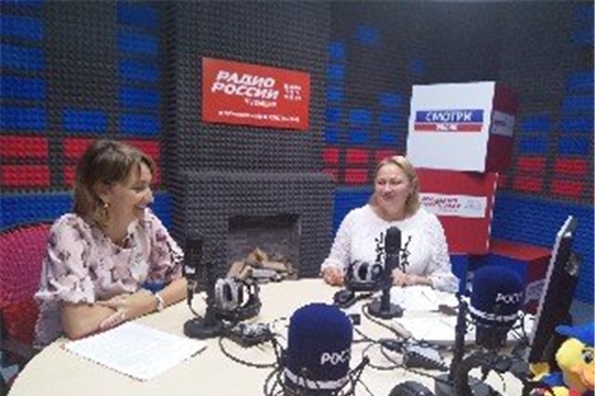 Наталья Тимофеева в прямом эфире Радио Чувашии ответила на вопросы радиослушателей по вопросам оказания бесплатной юридической помощи