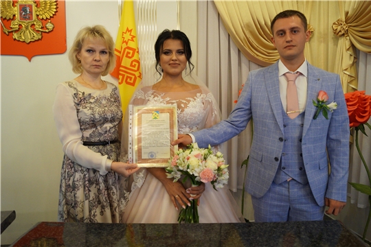 Ко Дню города Новочебоксарск зарегистрировано девять пар молодоженов
