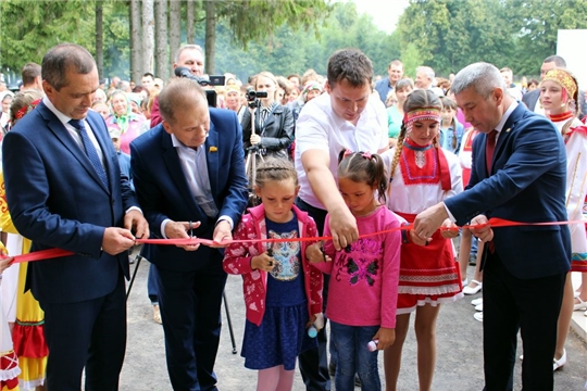 Состоялось торжественное открытие обновленного после ремонта Ярославского Дома культуры: «спасибо самым главным взрослым за исполнение нашей мечты»