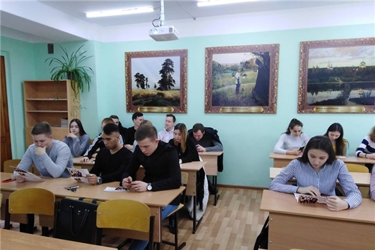 Для будущих выпускников работает профориентационный проект «Субботняя лекция в кооперативном»