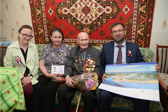 100-летний юбилей отметил ветеран Великой Отечественной войны Георгий Савинов