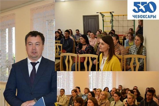 В детском саду № 202 глава администрации Московского района г. Чебоксары Андрей Петров рассказал о социально-экономическом развитии столицы