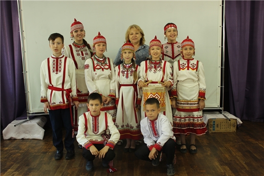 День России: в ТОС «Гражданский» провели мастер-класс по колокольному звону и чувашскому фольклору