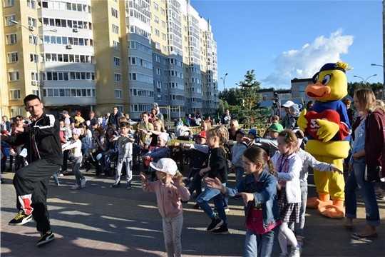 К 550-летию столицы: на очередном этапе караоке-проекта «А у нас во дворе» выявили талантливых участников