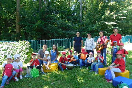 Туристический слет детского сада № 110 г. Чебоксары приурочили к предстоящему юбилею столицы