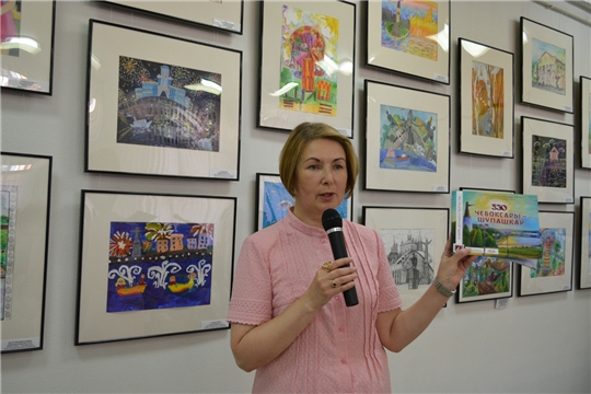 В культурно-выставочном центре «Радуга» открылась юбилейная выставка детского творчества «Чебоксары – жемчужина Поволжья»